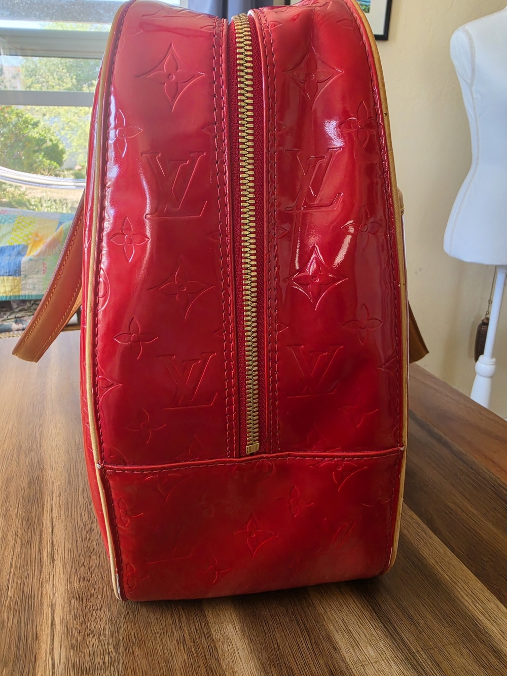 Louis Vuitton Sutton Monogram Vernis Patent Leather Red Zip Shoulder Bag - Picture 8 of 17